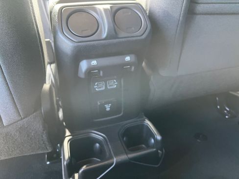 Used 2025 Jeep Wrangler Unlimited Sahara AWD/4WD image 23