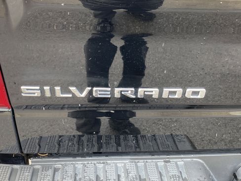 Used 2020 Chevrolet Silverado 1500 Custom Trail Boss w/ Custom Convenience Package image 24