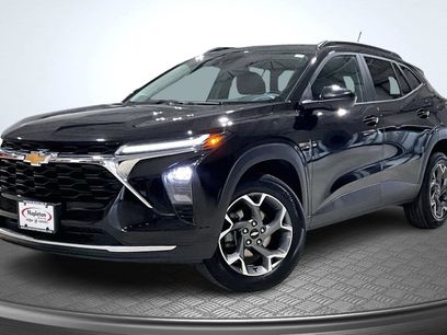 Used 2025 Chevrolet Trax LT