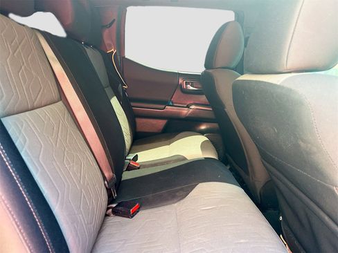 Used 2023 Toyota Tacoma TRD Sport image 24