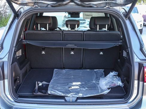 New 2026 Mercedes-Benz GLB 35 AMG 4MATIC image 21