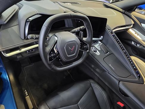 Used 2025 Chevrolet Corvette Stingray Preferred Cpe w/ Z51 Performance Package RWD image 12