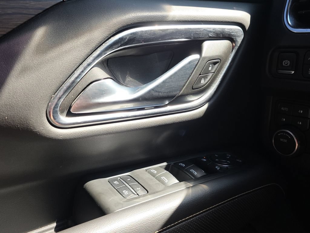 Used 2021 Chevrolet Tahoe Premier AWD/4WD image 11