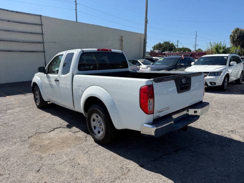 Used 2013 Nissan Frontier S RWD image 8