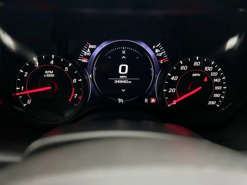 Used 2020 Chevrolet Camaro SS RWD image 10