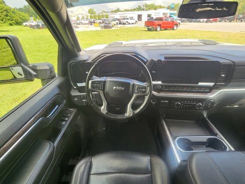 Used 2024 Chevrolet Silverado 2500 LTZ w/ LTZ Plus Package AWD/4WD image 14