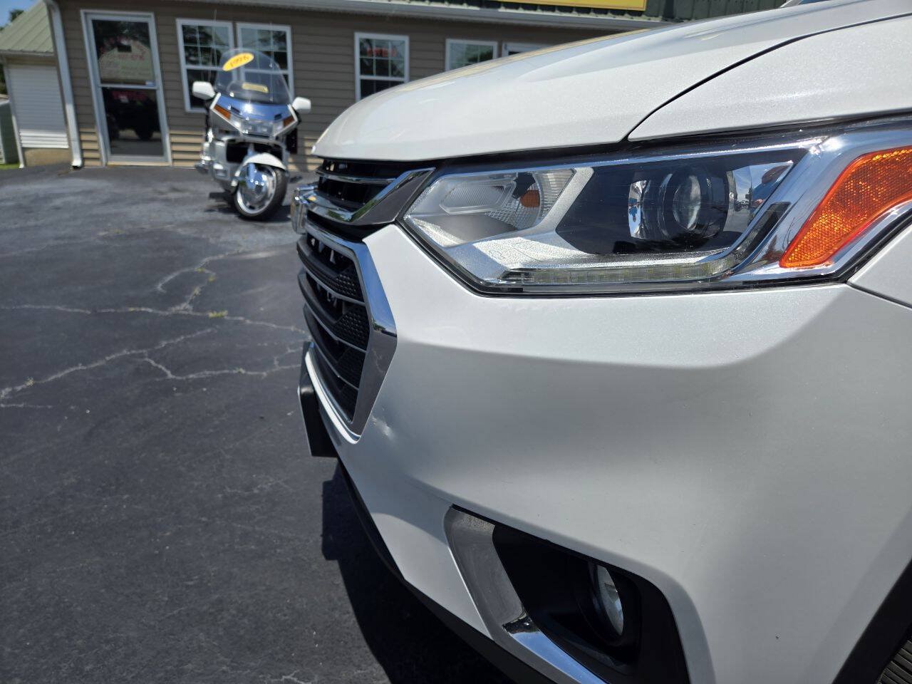 Used 2019 Chevrolet Traverse LT w/ LT Premium Package FWD image 19