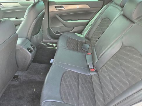 Used 2019 Hyundai Sonata Sport w/ Tech Package 03 FWD image 7