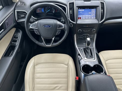Used 2017 Ford Edge SEL w/ Equipment Group 201A image 23