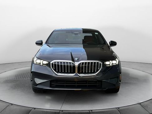 Certified 2026 BMW 530i xDrive w/ Premium Package AWD/4WD image 1