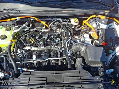 New 2025 Ford Escape SE w/ PHEV Premium Package FWD image 9