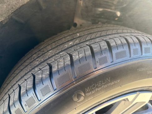 Used 2025 GMC Terrain Elevation image 24