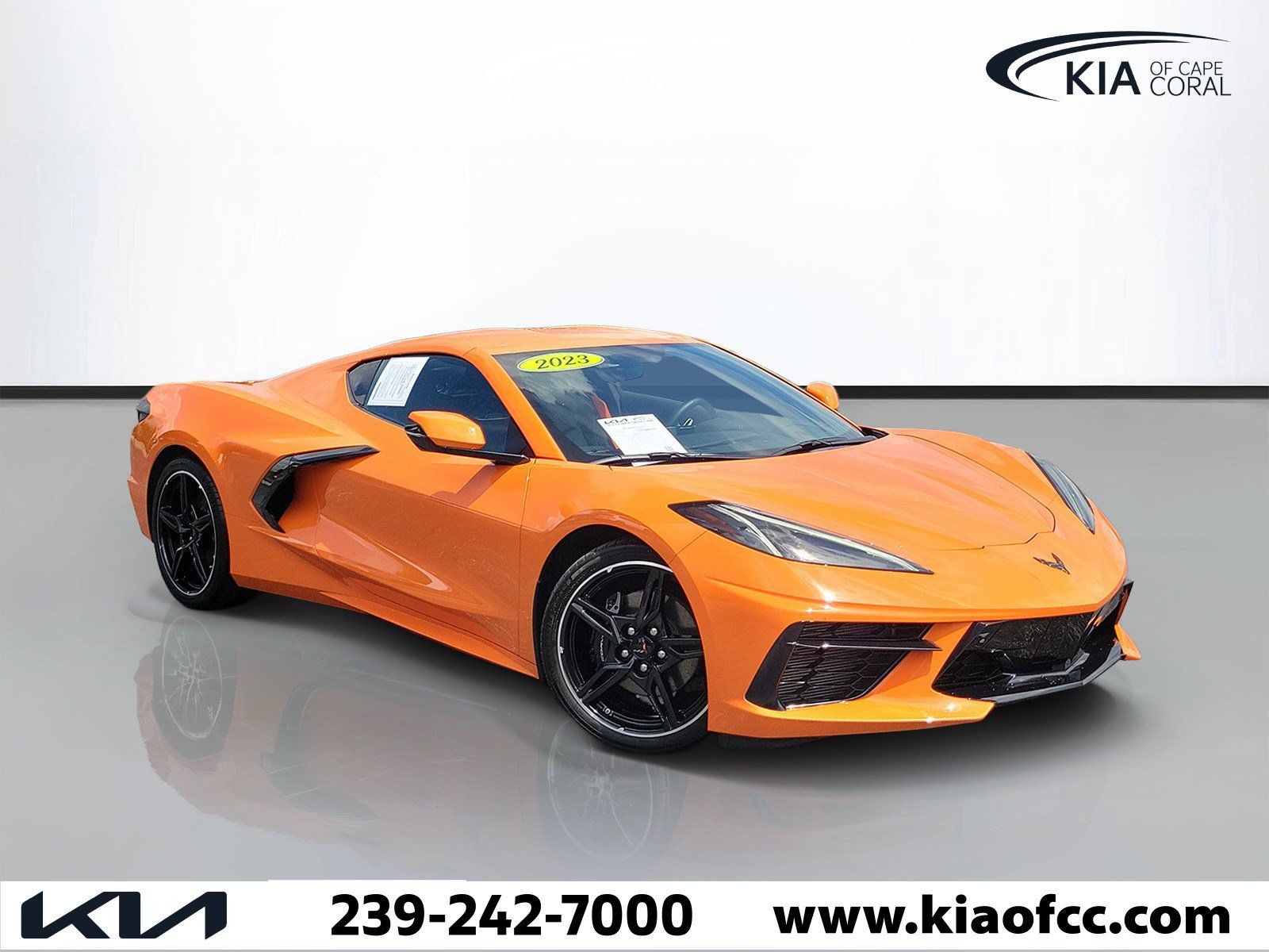 Used 2023 Chevrolet Corvette Stingray Preferred Cpe w/ 2LT RWD image 1