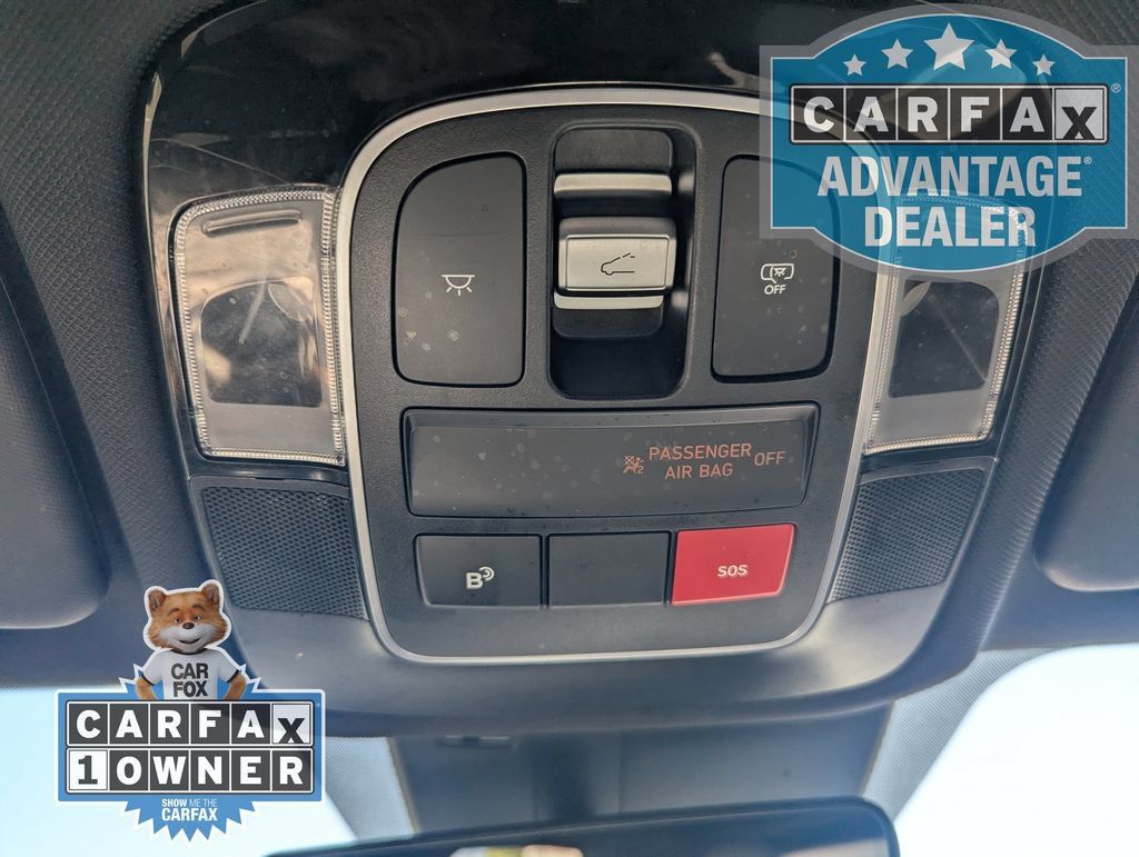 Used 2025 Hyundai Tucson Limited AWD/4WD image 11