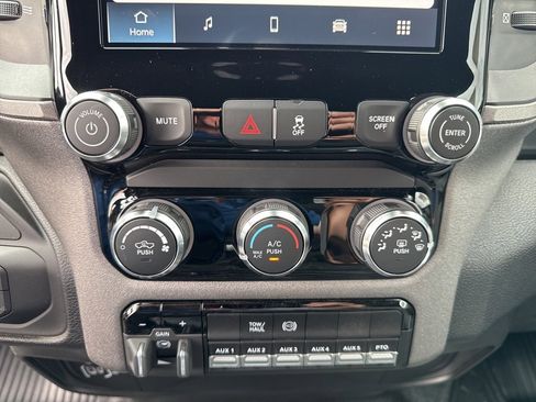 New 2026 RAM 3500 Tradesman w/ Chrome Appearance Group image 31