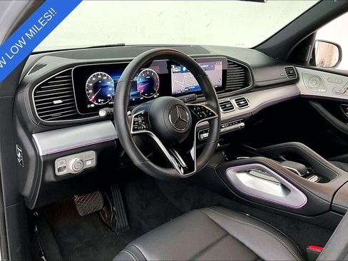 Used 2025 Mercedes-Benz GLS 450 4MATIC image 16