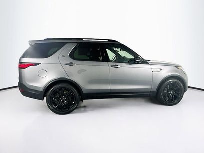 New 2025 Land Rover Discovery S