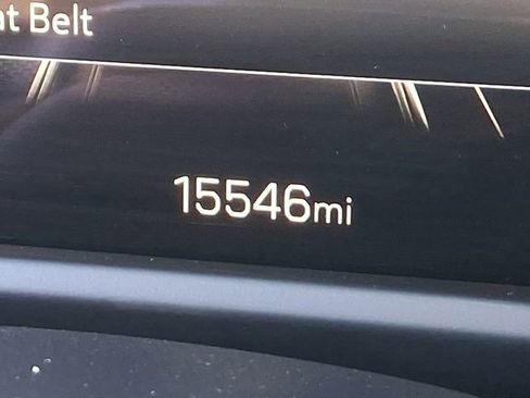 Used 2025 GMC Acadia Elevation image 24