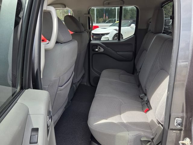 Used 2016 Nissan Frontier SV w/ SV Value Truck Package RWD image 11
