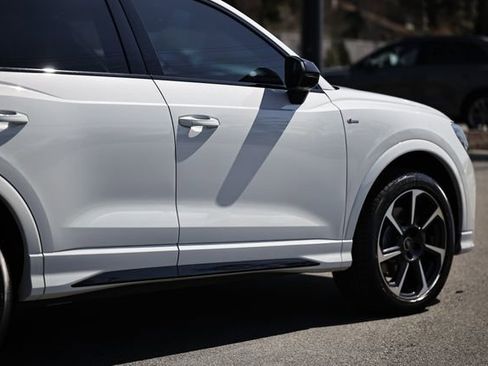 Used 2025 Audi Q3 2.0T Premium Plus image 8