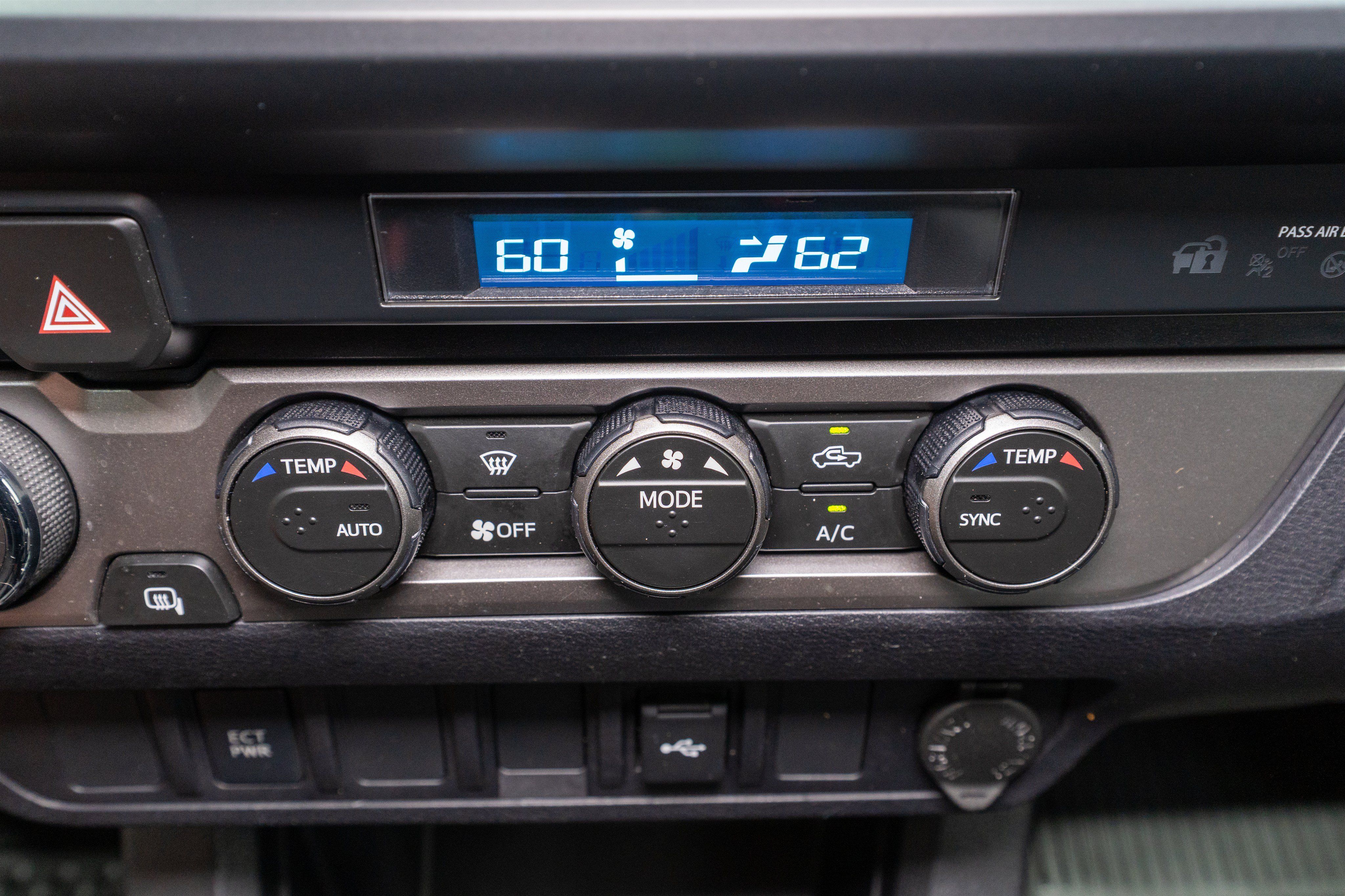 Used 2023 Toyota Tacoma SR AWD/4WD image 21