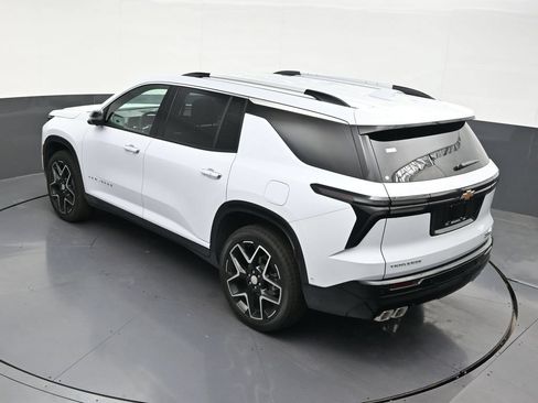 Used 2026 Chevrolet Traverse High Country FWD image 20