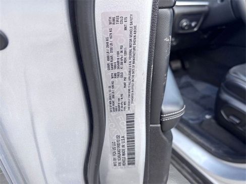 Certified 2024 Jeep Grand Cherokee L Laredo image 31