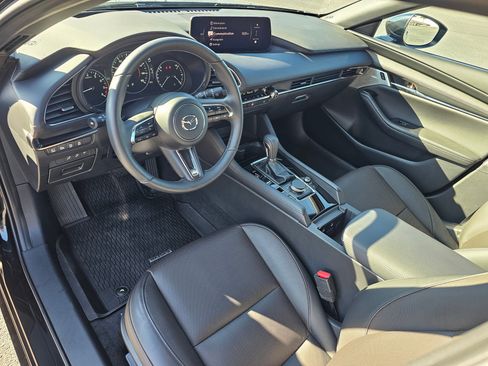 Used 2025 MAZDA MAZDA3 Hatchback w/Premium Plus Pkg image 35