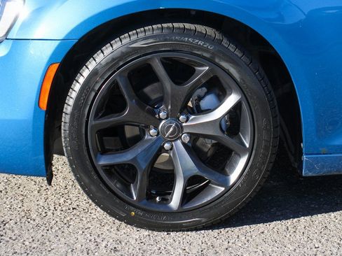 Used 2023 Chrysler 300 Touring w/ Sport Appearance Package image 36