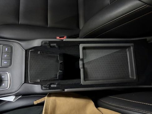 Used 2022 Cadillac XT4 Sport image 59