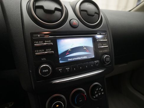 Used 2012 Nissan Rogue SV image 21