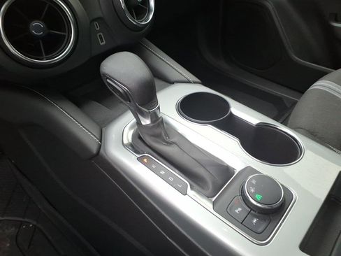 Used 2024 Chevrolet Blazer LT w/ Convenience Package FWD image 11