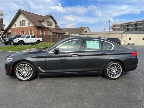 Used 2017 BMW 540i xDrive image 4