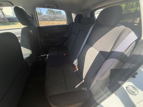 Used 2021 Mitsubishi Outlander Sport ES FWD image 14