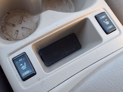 Used 2016 Nissan Rogue SL w/ SL Premium Package image 16