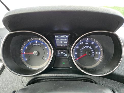 Used 2013 Hyundai Elantra GT w/ Touch & Go Pkg FWD image 39