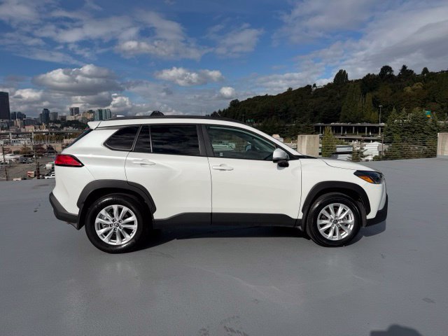 Used 2024 Toyota Corolla Cross LE w/ Moonroof Package AWD/4WD image 2