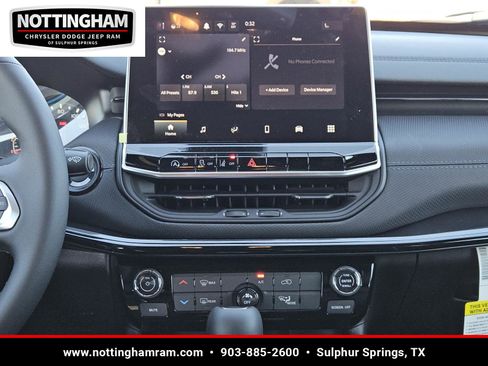 New 2026 Jeep Compass Latitude AWD/4WD image 10