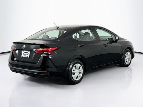 Used 2020 Nissan Versa S FWD image 15