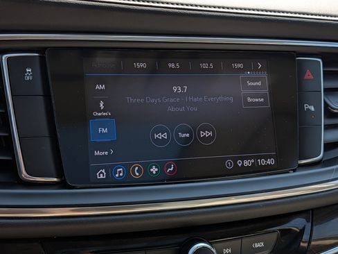 Used 2020 Buick Enclave Essence FWD image 22