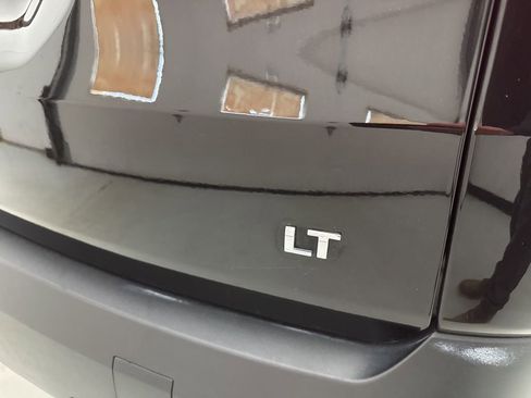 Used 2023 Chevrolet Traverse LT w/ LPO, Cargo Package AWD/4WD image 20