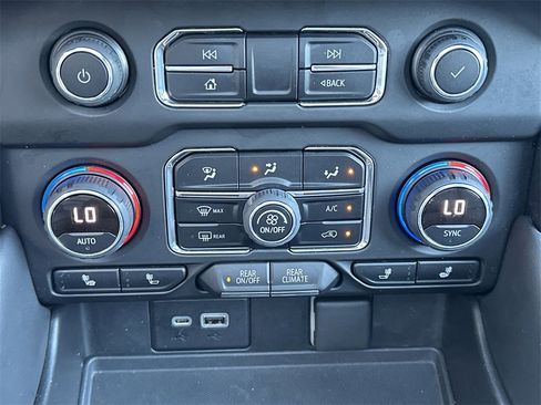 Used 2021 Chevrolet Tahoe RST image 35