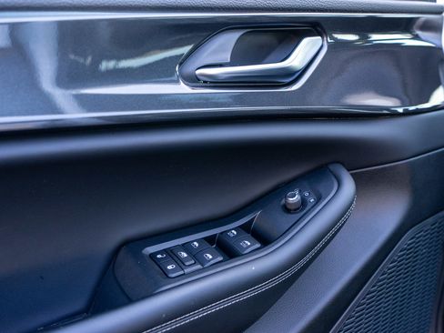 Used 2023 Jeep Grand Cherokee L Altitude image 15