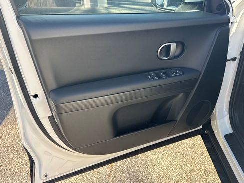 New 2026 Hyundai Ioniq 5 SEL image 10
