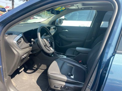 Used 2024 Buick Encore GX Avenir w/ Avenir Technology Package FWD image 12