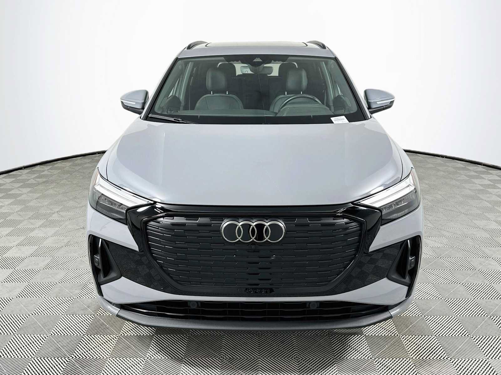 Used 2024 Audi Q4 e-tron Premium w/ Convenience Package AWD/4WD image 2