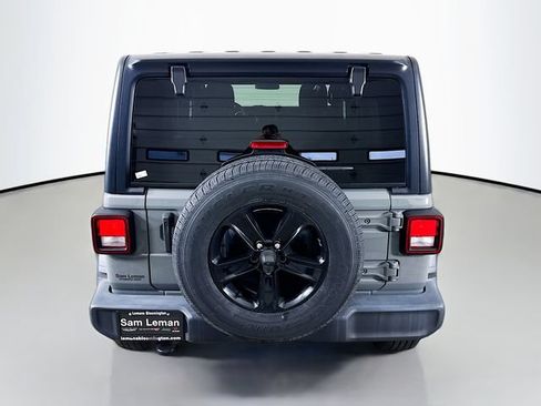 Used 2022 Jeep Wrangler Unlimited Sport AWD/4WD image 6