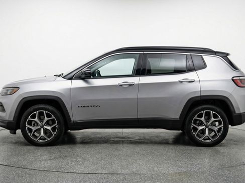 Used 2025 Jeep Compass Limited AWD/4WD image 5