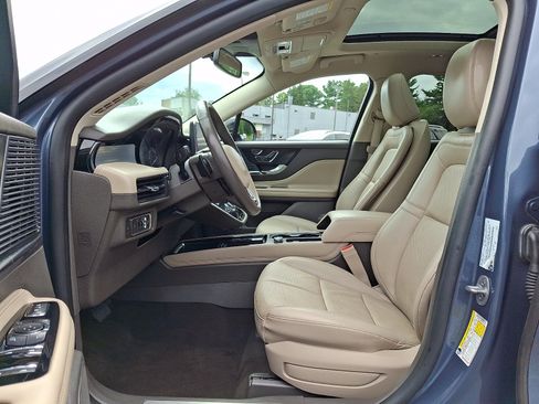 Used 2022 Lincoln Corsair AWD w/ Premium Package image 15