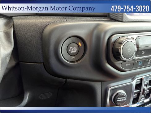 Used 2023 Jeep Wrangler Unlimited Sahara AWD/4WD image 24